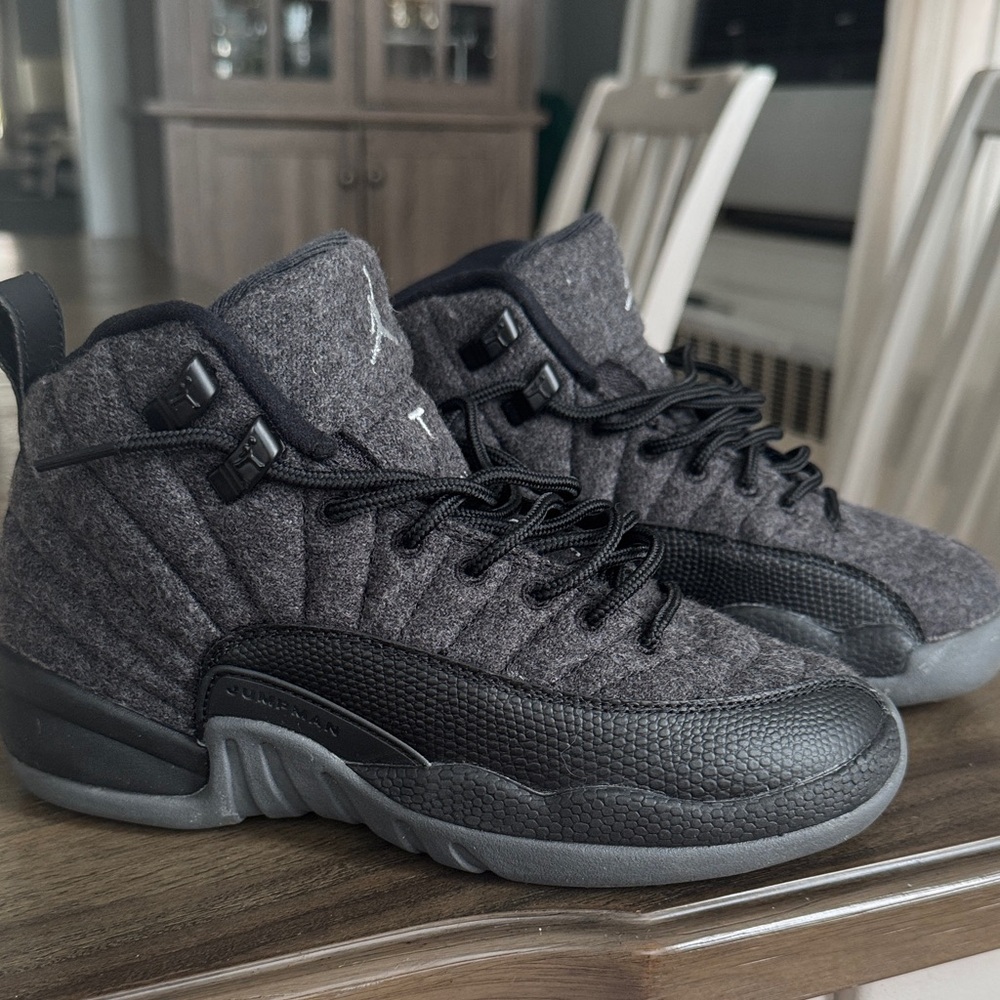 Jordan 12 Retro
Big boys 3.5 Jorden 23
Never worn